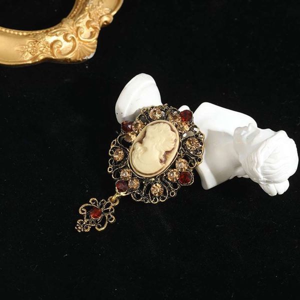 

medieval style beauty head crystal alloy inlaid diamond accessories pin brooch, Gray