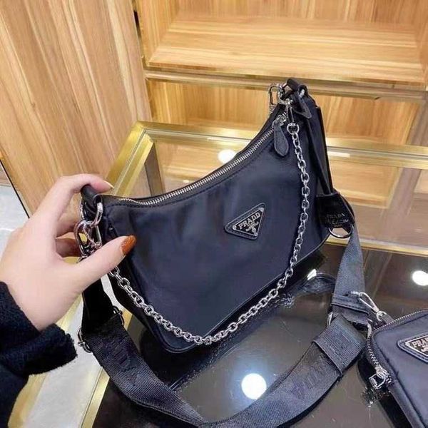 

2021 new women's bag p three in one armpitzly