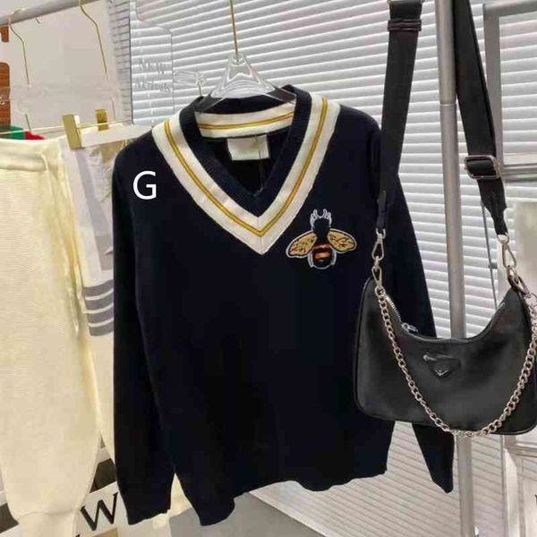 

2022 factory wholesale new g early spring v-neck sweater little bee pullover cardigan for men and women, White;black