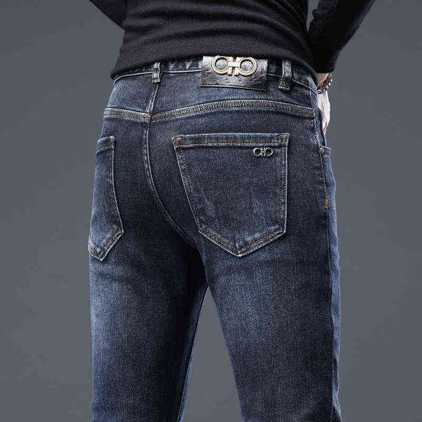 Autunno 2021 Jeans da uomo Boutique spessi Slim Fit Piedi piccoli Pantaloni elastici per il tempo libero Trend Hong Kong