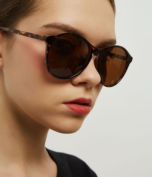

sunglasses 2021 circular glasses for women with transparent frames, White;black