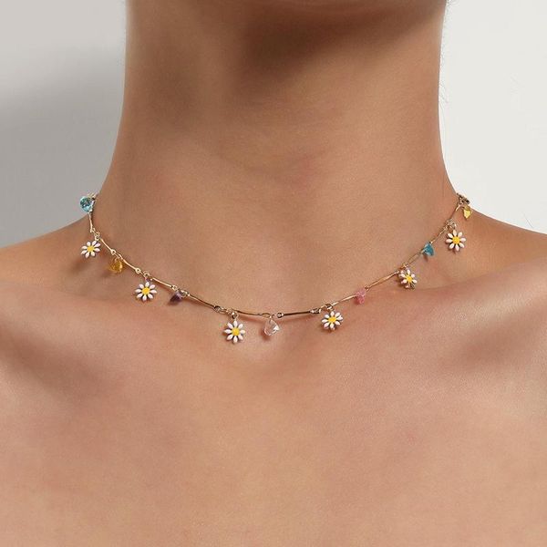 

chains daisy pendant necklace beaded charm personality short choker girls party fashion jewelry 2021, Silver