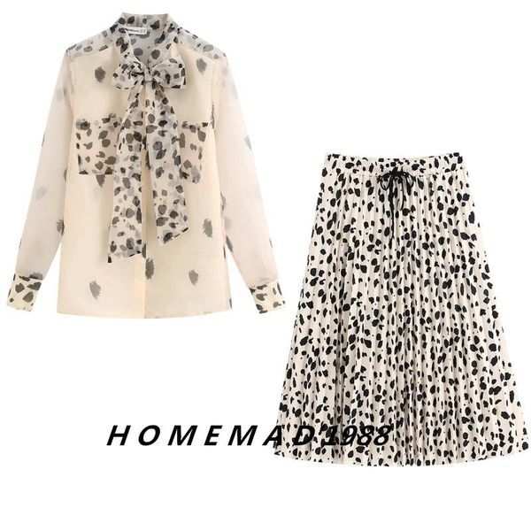 

suit female 2021 spring and summer perspective shirt pleated skirt two-piece temperament wild fashion women's clothes two piece dress, White