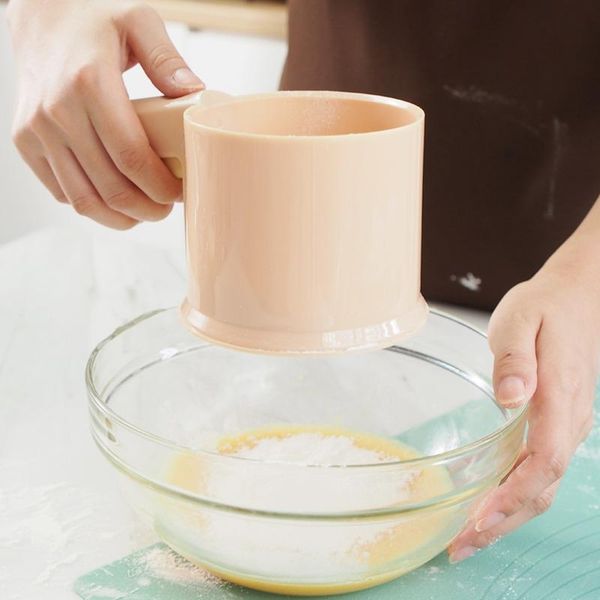

handle plastic press cup shape flour sifter strainer sieve filter with lid kitchen tool hand-pressed separation baking & pastry tools