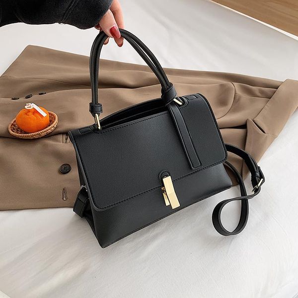

evening bags 2021 in women handbags winter pu leather crossbody brand designer office lady messager shoulder bag daily black totes