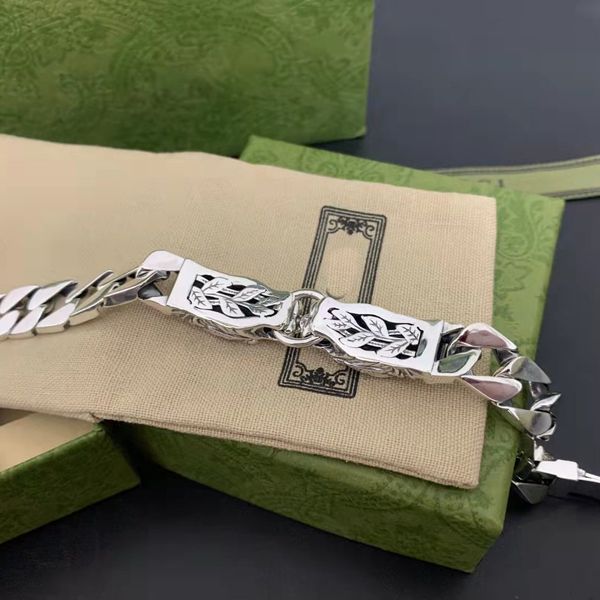 

2021 new fashion hip-hop domineering link chain bracelet size 18-22 cm and with box247o, Black