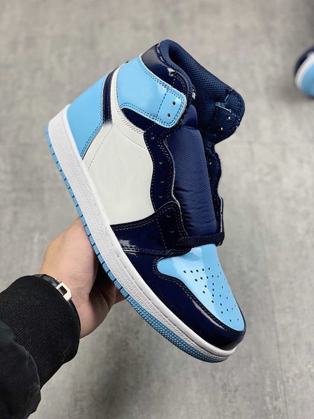 

new basketball shoes jumpman 1 1s og high tokyo bio hack iridescent reflective white royal chicago toe obsidian unc basketball sneakers 34gq