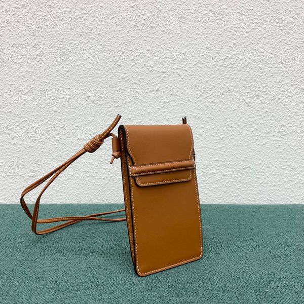 

2022 spring and summer new mobile phone bag cute casual collocation magic