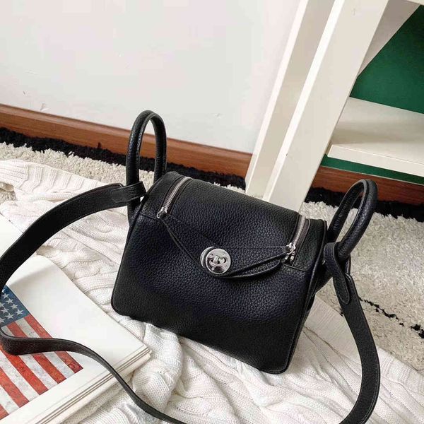 

women luxurys designers bags 2021 pillow h lindy one doctor's shoulder p crossbody bag zhouzhoubao123 designer handbags purse wallet ha