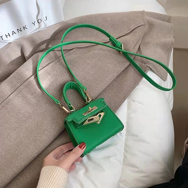 Mini Tote Tasarımcı Messenger Çanta Çanta Kız Çocuklar Için Çanta Moda Kadınlar Omuz Çantası Lüks Lady Çapraz Vücut Çanta Kanca Lychee Desen Kulaklık Kılıfları HBP