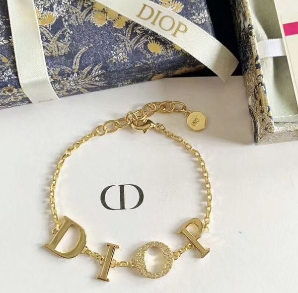 

aaa designer jewelry dijia's new letter inlaid bracelet in 2021, Silver