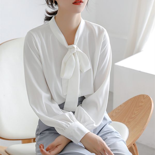

ol elegant white basic shirt autumn career v-neck long-sleeved loose chiffon blouses plus size women clothing 210421