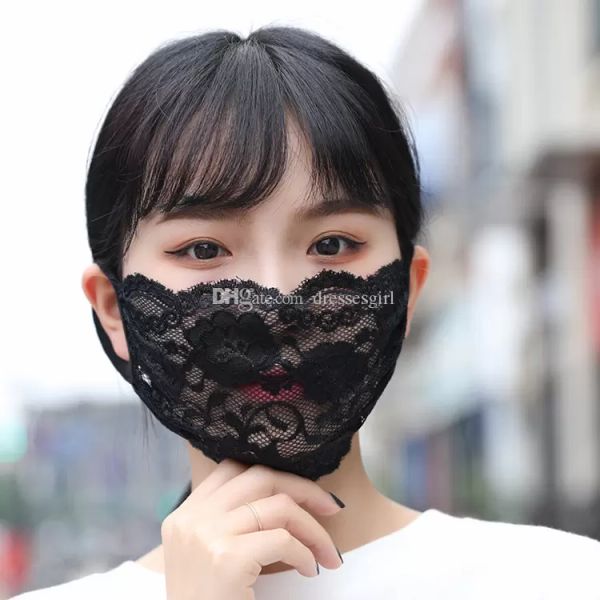 

In Stock Embroidery Lace Face Mask Adult Comfortable Washable Mouth Face Cover Fashion Girl Black/White Party Masks Masque FY9074
