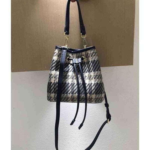

hanghhangbag luxury designer fashion hand handbag handbags backpack wallet purse shoulder crossbody tote bags mini bag 3060 checkered w