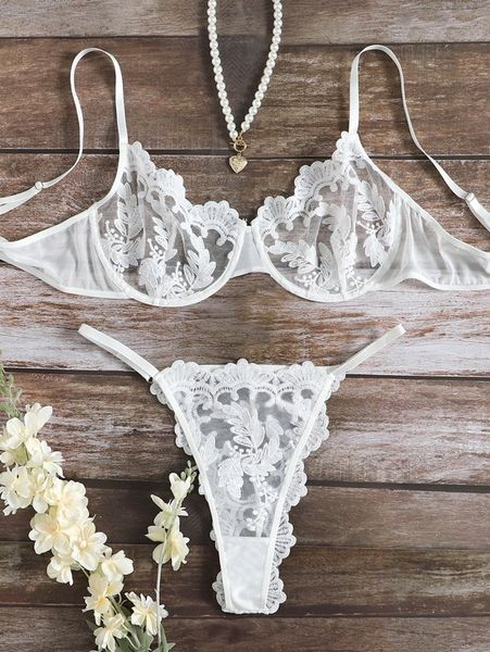 

plus embroidery mesh underwire lingerie set f2vd#, Black;white