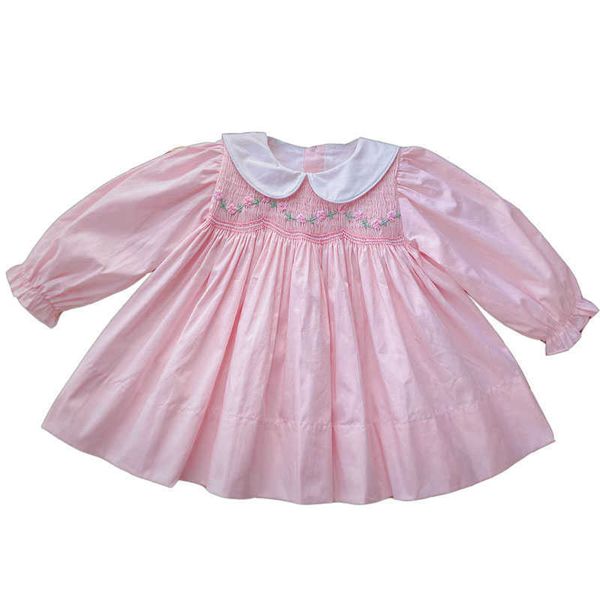 Bebê Smocked Vestidos para Meninas Manga Longa Crianças Rosa Smock Bordado Vestido Peter Pan Colar Crianças Vintage Vintage Roupas Espanhol 210615