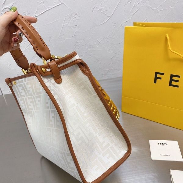 

women luxurys designers handbag women's advanced sense 2021 fashion versatile large capacity messenger portable atmosphere simple bag