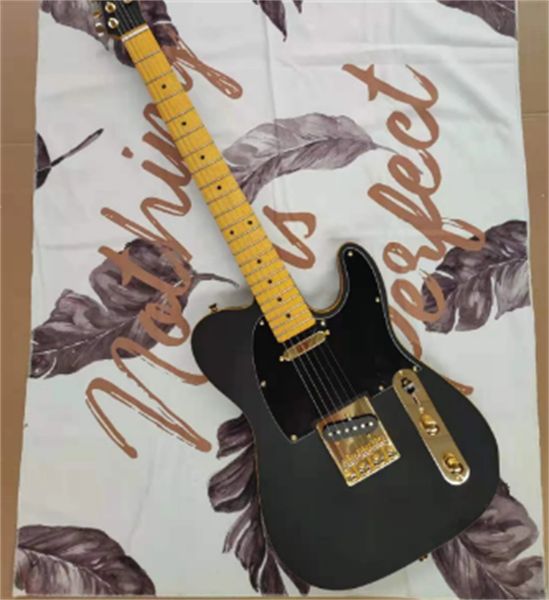 

black fashion 6 string electric guitar, including mail, we can customize your favorite guitar separately guitars guitarra