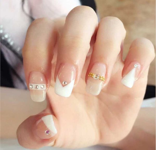 

nail art kits 2021 french gold chain fake wraps wearing 24 pieces of finished