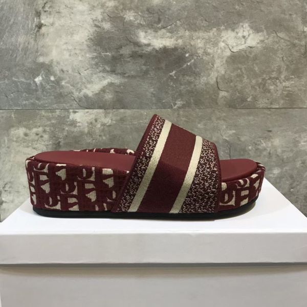 

oblique embroidered cotton slippers with thick soles and jacquard genuine leather luxury women's shoes designers are slim, fashionable, Black