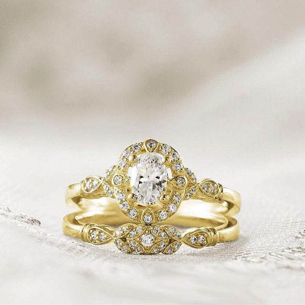 

cluster rings the jewelry is exquisite, high-grade round ring fashion lady micro-inlaid zirconia hand, Golden;silver