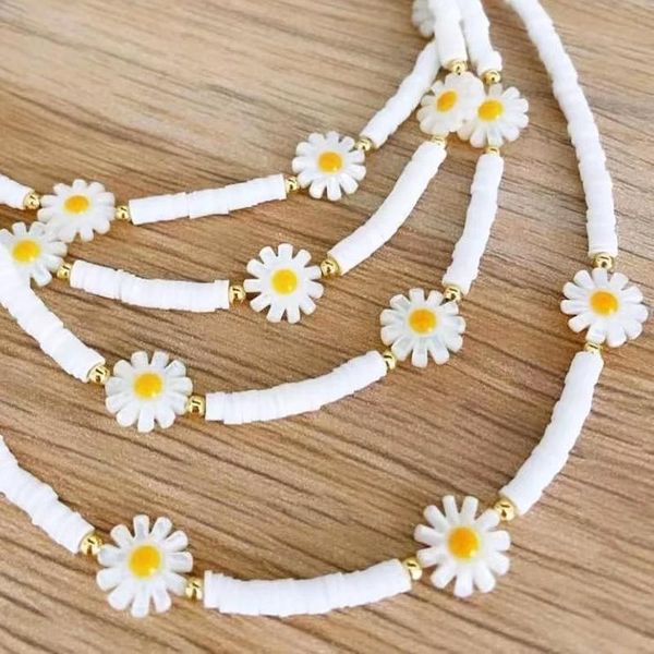 

chokers handmade white silicone beaded necklace for men women trendy daisy flower short jewelry minimalist charm choker gift 2021, Golden;silver