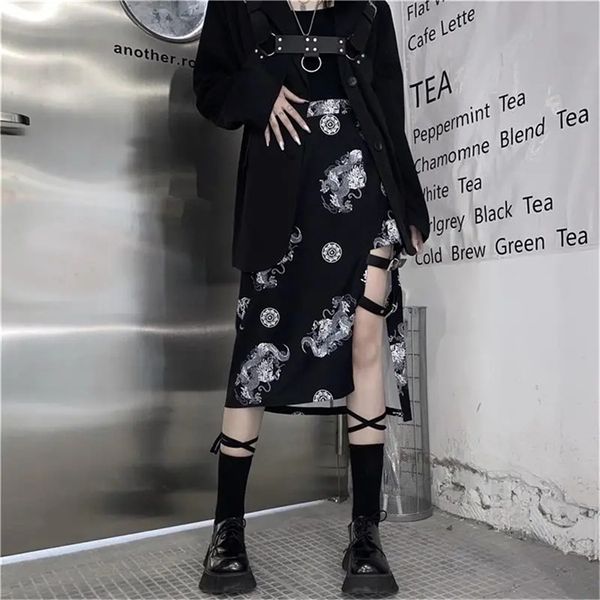 Gothic Punk Hip Hop Cargo Röcke Frauen Harajuke Hohe Taille Gürtel Schnalle Schwarz Lange Drachen Muster Streetwear Saia Weibliche 210421