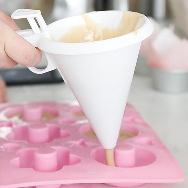 

baking & pastry tools 1pcs kitchen diy convenient chocolate candy icing funnel mold white foodgrade plastic pancake cream batter dispenser