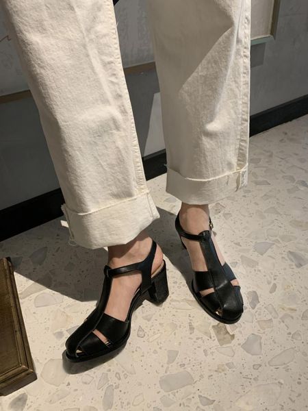 

sandals 2021 summer french retro baotou t-shaped high-heeled, Black