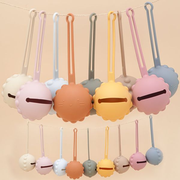 

100%food safe approve newborn accessories personalized portable pacifier holder solid travel storage nipple container baby stuff