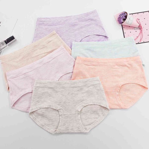 

new fashion girl student middle low waist small plaid cotton women's triangle underwear, Black;pink