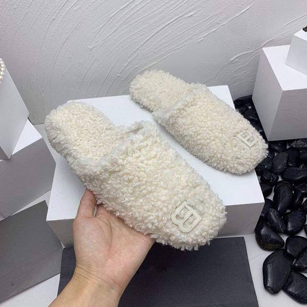 

2021 designer slippers female french fashion winter versatile flat bottom non-slip casual net drag letter thick-soled lambs wool shoes with, Black