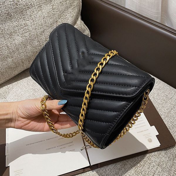 

factory outlet design 2021 new envelope versatile goddess one shoulder messenger bag chain small square mobile phone bag