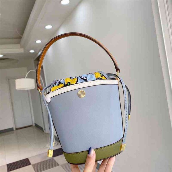 

branded crossbody handbag designer tote bag mini luxurys bags outlet tb early spring bucket cross grain cowhide one shoulder messenger hand