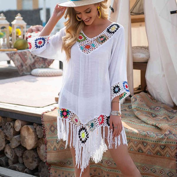 

white bikini cover up with fringe trim women hollow tunic beach dress 2021 summer bathing suit beachwear 210319, White;black