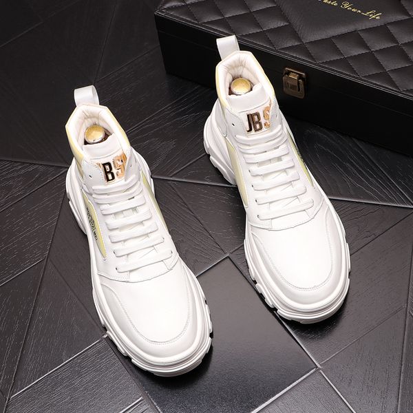 Stilista da uomo bianco guida scarpe da sposa abito da sposa traspirante piattaforma stringata mocassini di tendenza uomo comodo e grosso sneaker casual X155