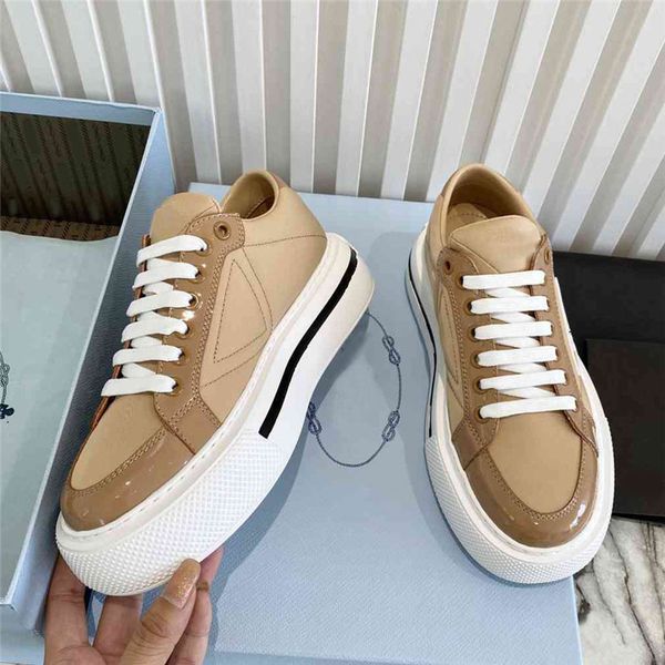 

lady designer casual shoes triangle thick sole double wheel nylon sneakers women white canvas luxury low leather shoes g3yt, Black