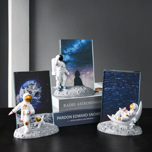 

creative cartoon 6inch resin crafts ornaments spaceman astronaut po frame for holiday gift home deskdecoration lb540 frames