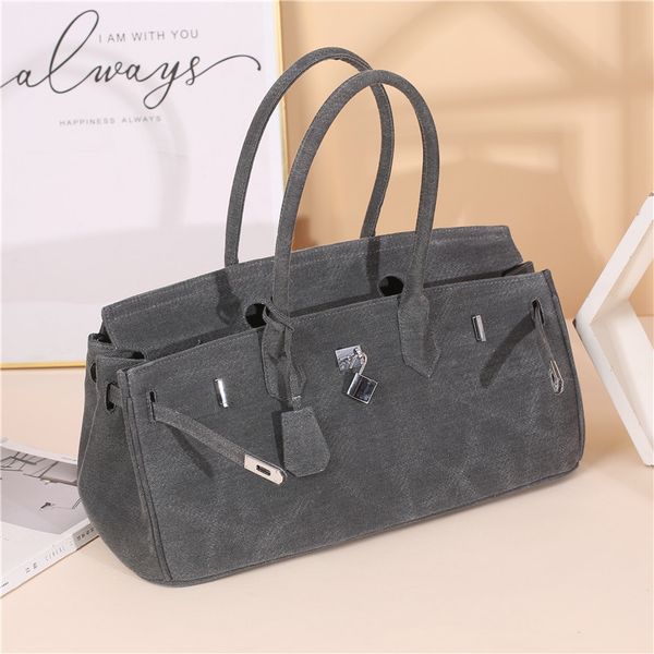 

picking up leakage denim women's bags on behalf of kelly