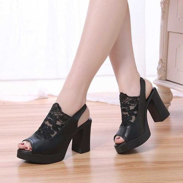 

women hollow out sandals mid heel summer slip-on buckle ladies shoes artificial open toe casual wedding pumps women sandalias 210611, Black