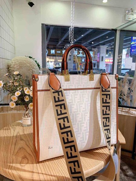 

2021 new women's ff canvas embroidery tote bag splicing one shoulder hand bag shoppingzlyzly