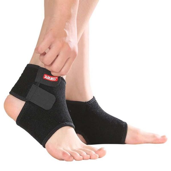 

outdoor sports football basketball ankle support children's anti-sprain protection 4 seasons breathable, Blue;black