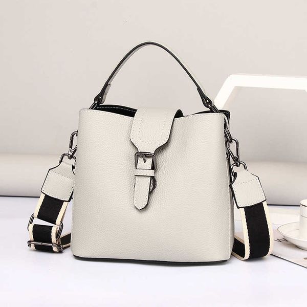 

luxury handbags fashion bucket women's 2021 head leather hand trend hundred crossbon shoulder bag 6021