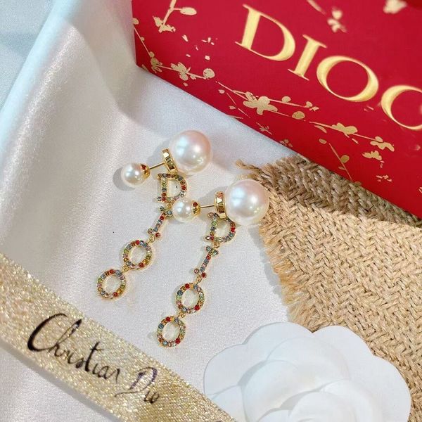 

2021 new designer color diamond letter tassel pearl women's earrings star in 2021 same material, Silver