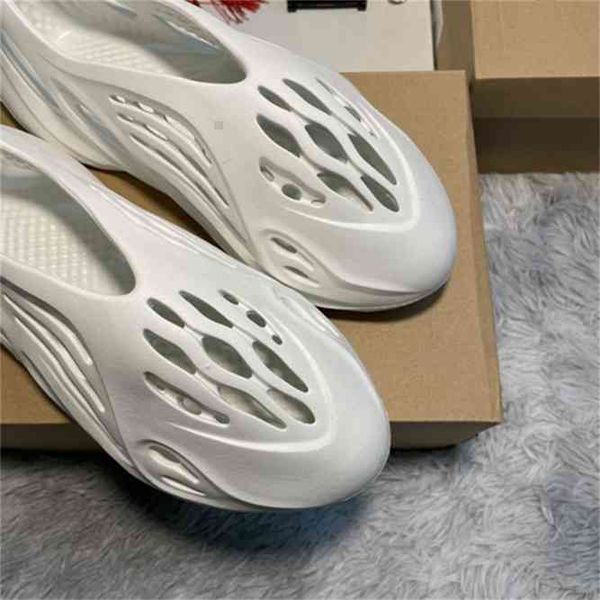 

fashion brand slippers foam men super great quality runner outdoor basketball football soccer sneakers sports sandal leisure gift summer par, Black