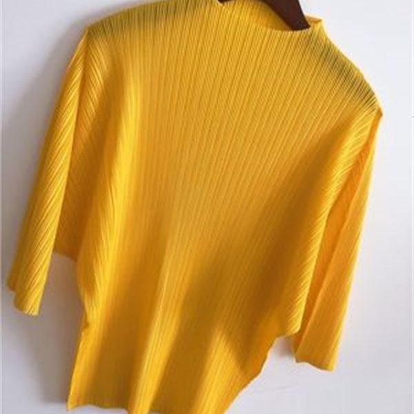 

knits fashion fold half sleeved style solid stand collar t-shirt, White