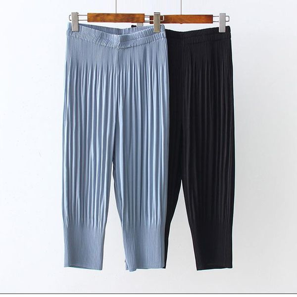

plus size women's pants elastic waist pleated casual cropped trousers middle-aged lady oversized loose chiffon harem & capris, Black;white
