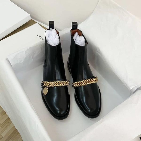 

boots europe 2021 spring / winter round head metal chain heavy heel chelsey short women's single, Black