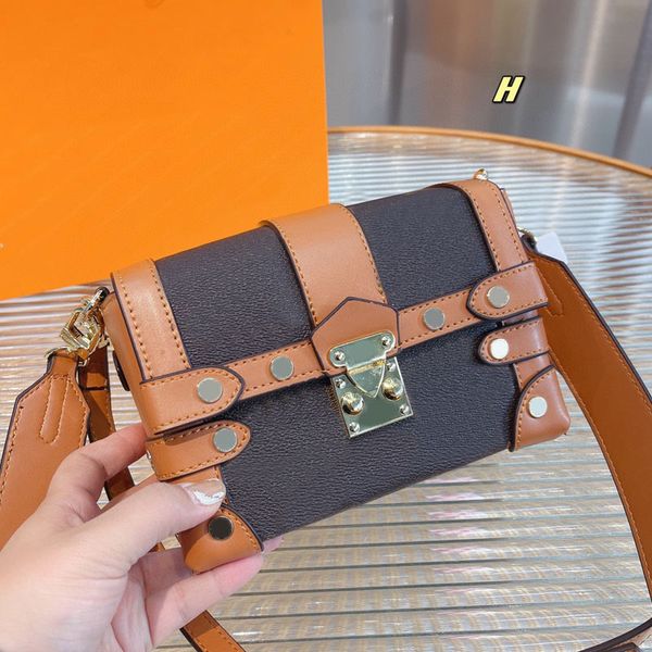 

crossbody messenger bag founder box shape shoulder bag two belts classic buckle real leather women handbag purse yellow l letter pattern