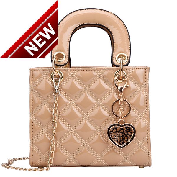 

fashion mirror women's embroidered thread hand-held shoulder bag 2020 new versatile lingge princess diana messenger